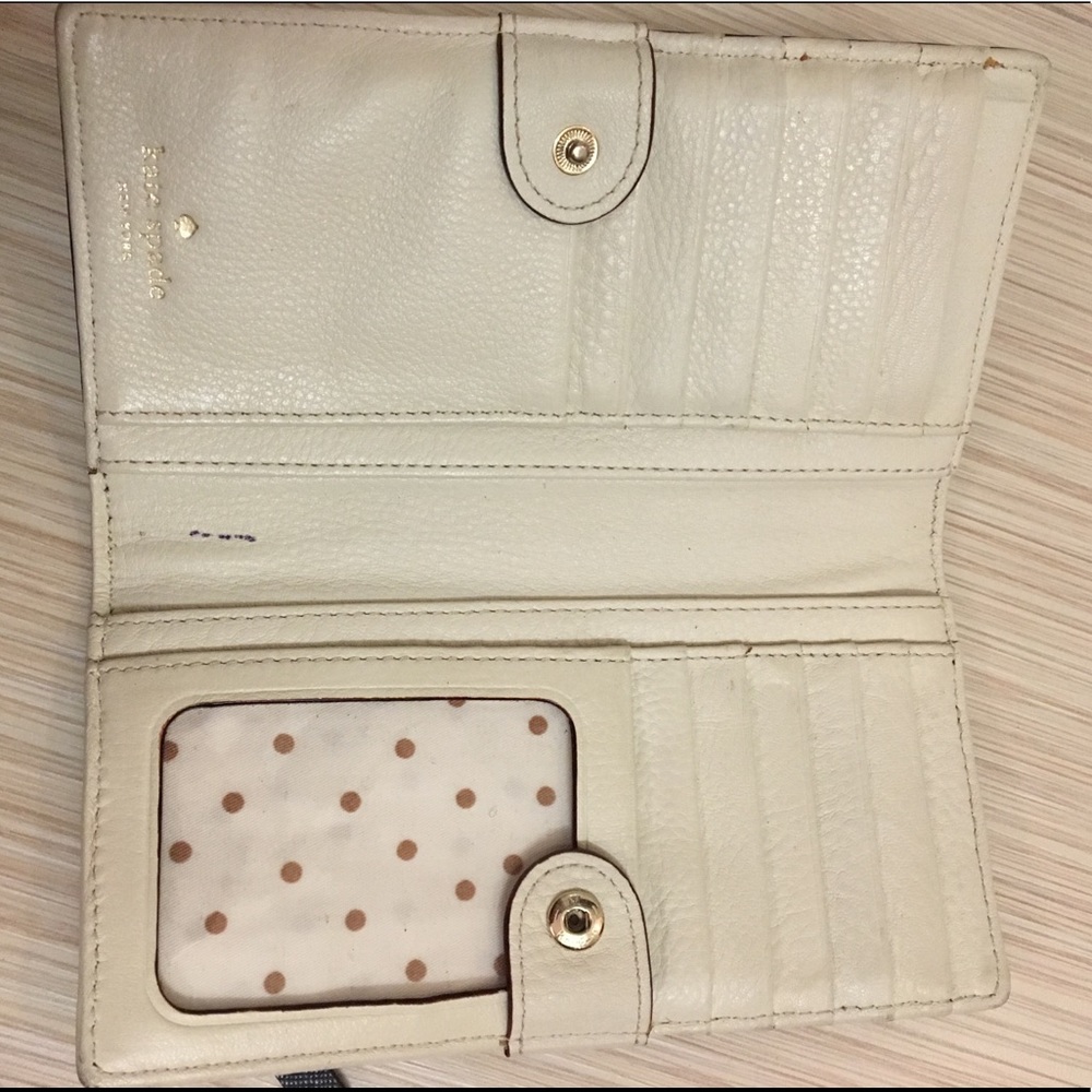 Kate Spade wallet - Picture 3 of 3